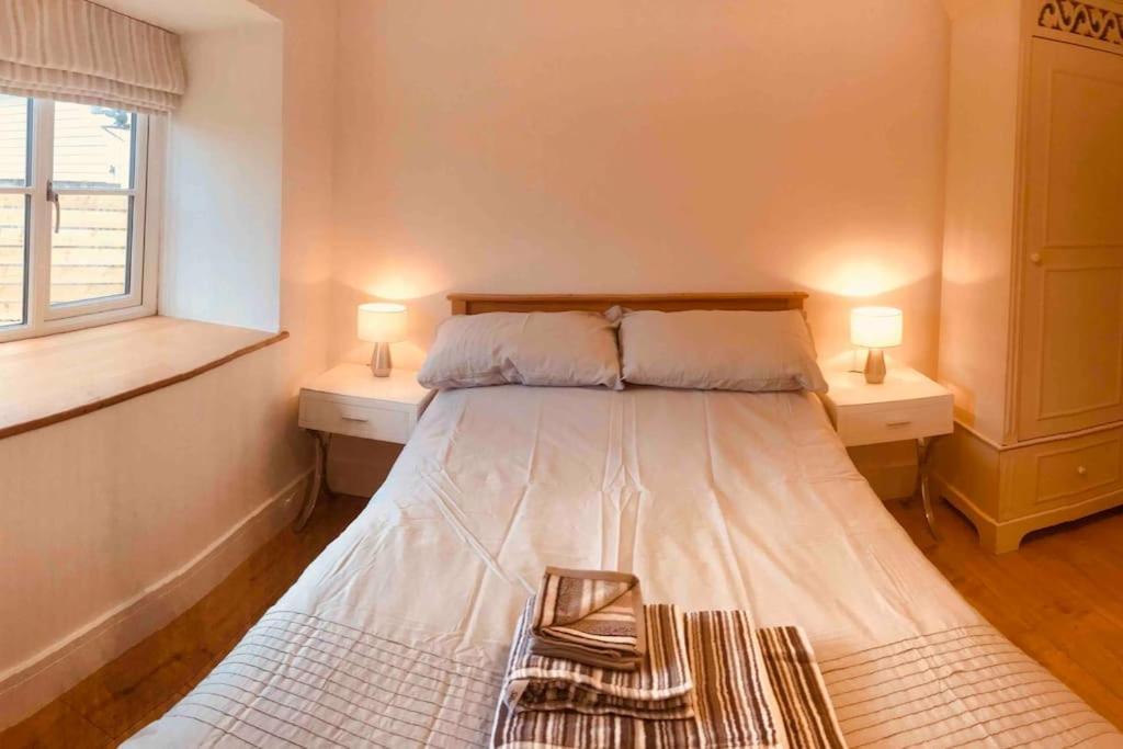 Unique Cornish Cottage Conversion Central Location 레드루스 외부 사진